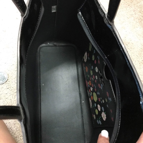 Tory Burch Vilette Tote - Picture 4 of 7